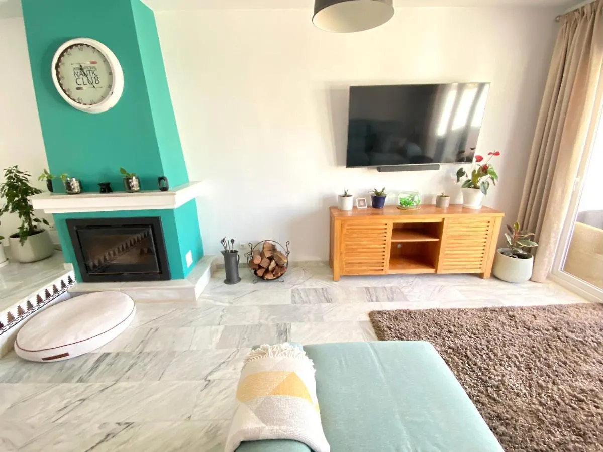 Modern Townhouse 7 Mins Walk From The Beach And 15 Mins From Port 마닐바
