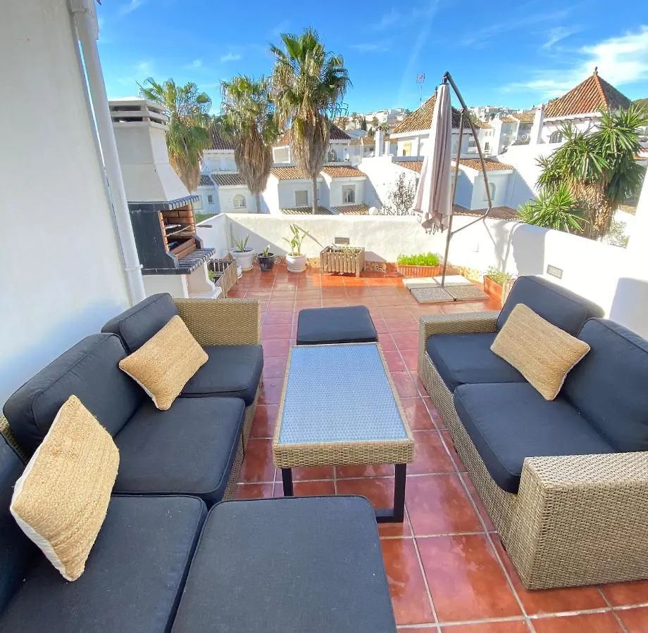 펜션 Modern Townhouse 7 Mins Walk From The Beach And 15 Mins From Port 마닐바 스페인