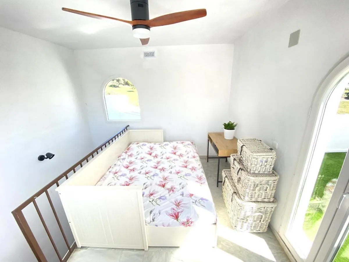 Modern Townhouse 7 Mins Walk From The Beach And 15 Mins From Port Manilva Espagne