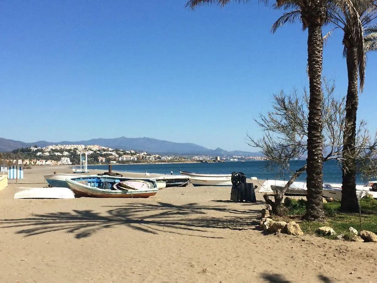 Modern Townhouse 7 Mins Walk From The Beach And 15 Mins From Port Manilva
